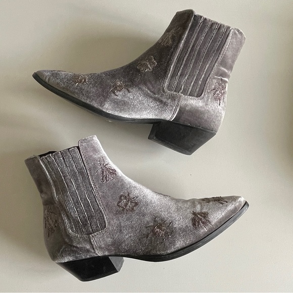 Topshop Women's Gray Velvet Cowboy Boots Embroidered Silver Insects 35 5 - Picture 2 of 12